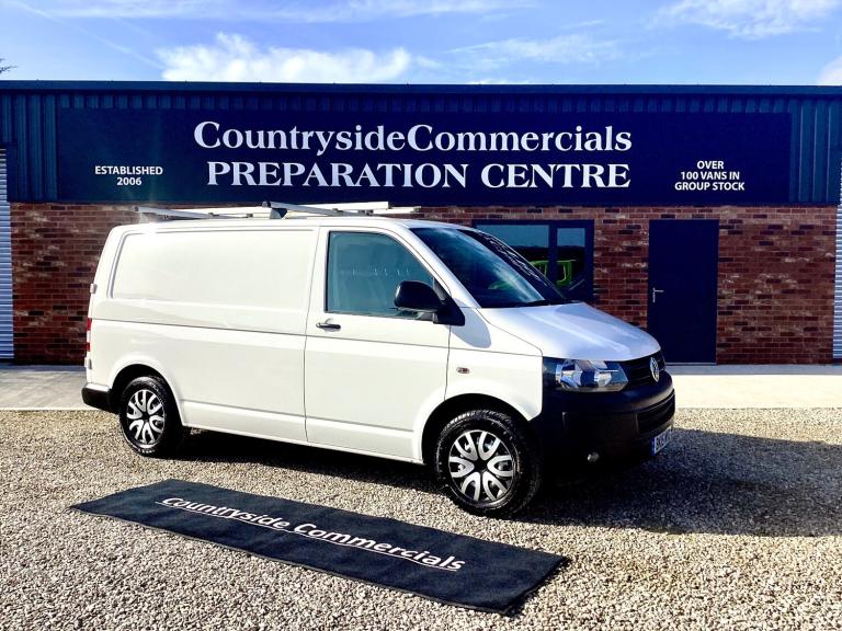 2015 Volkswagen Transporter 2.0TDI BLUEMOTION 115BHP VAN T30 SWB / ONE FORMER OWNER / WORKSHOP RA...