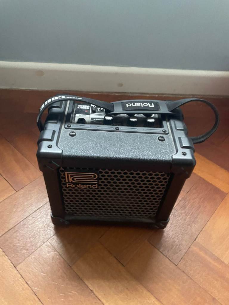 image for Roland Micro Cube Guitar Amplifier 