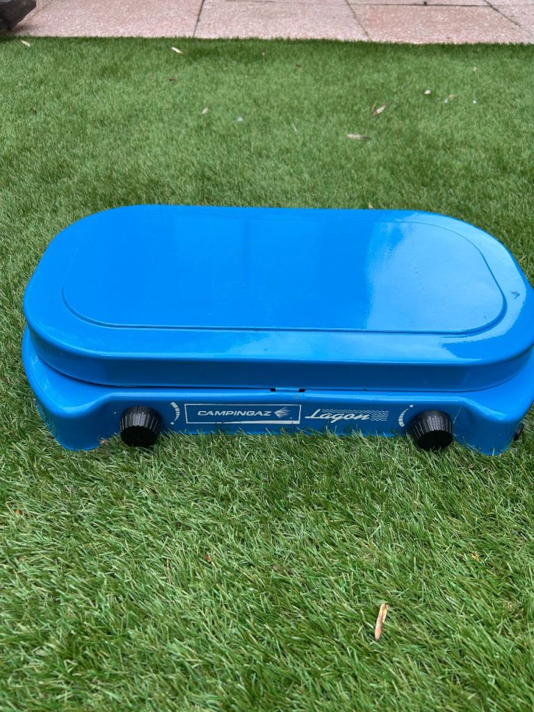 Camping stove & pots, kettle