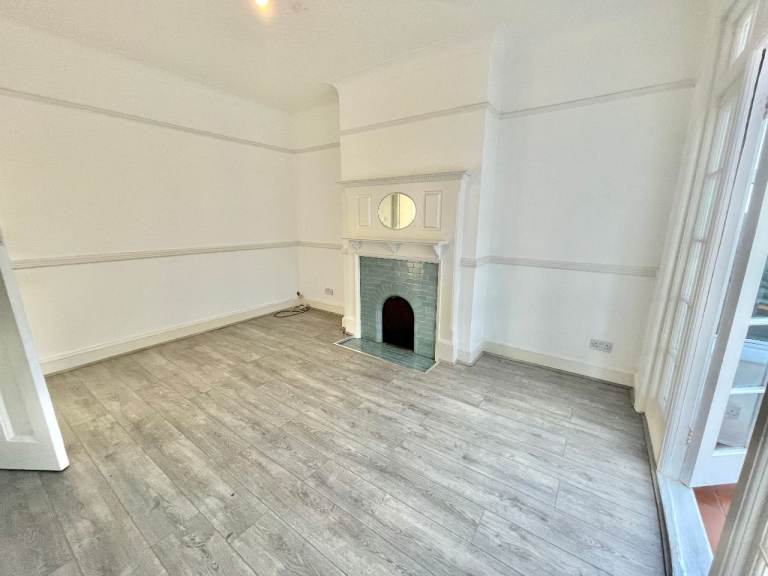 3 Bed 2 Reception House With Parking - No Company Let - Gloucester Road, Harrow, HA1 4PP 