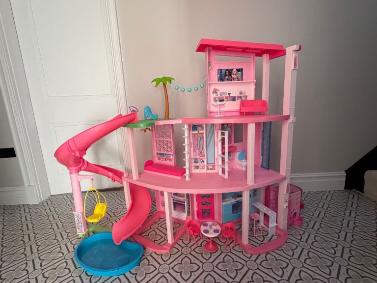 Barbie DreamHouse
