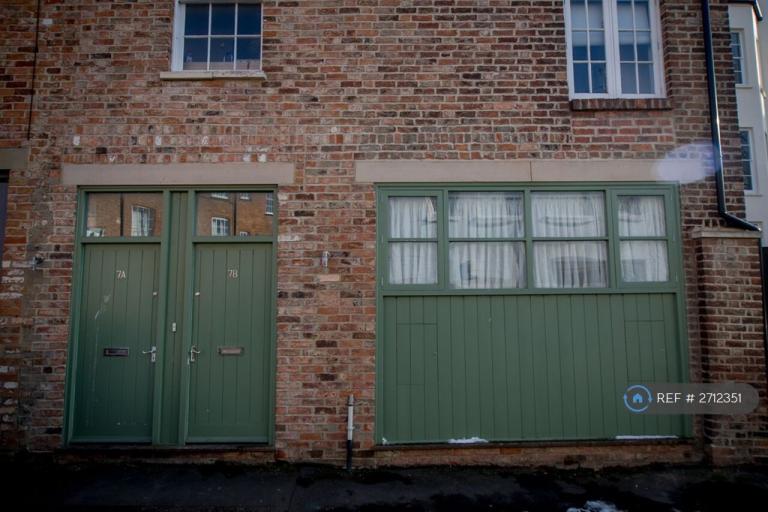 1 bedroom flat in Lansdown Place Lane, Cheltenham, GL50 (1 bed) (#2712351)