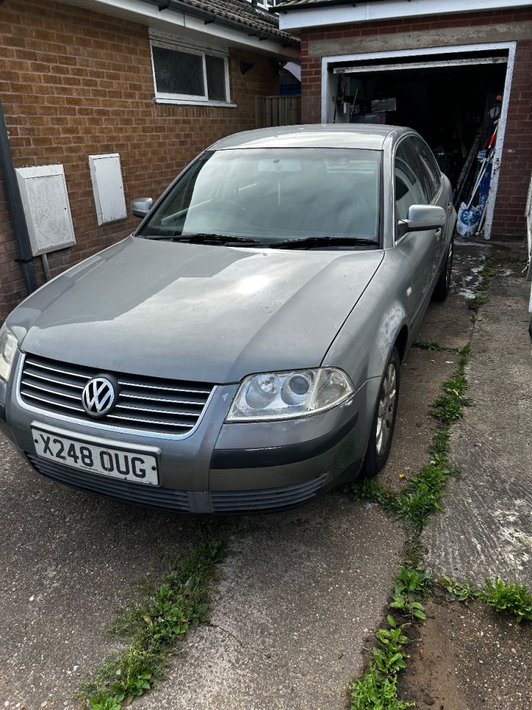 Volkswagen, PASSAT, Saloon, 2001, Manual, 1896 (cc), 4 doors