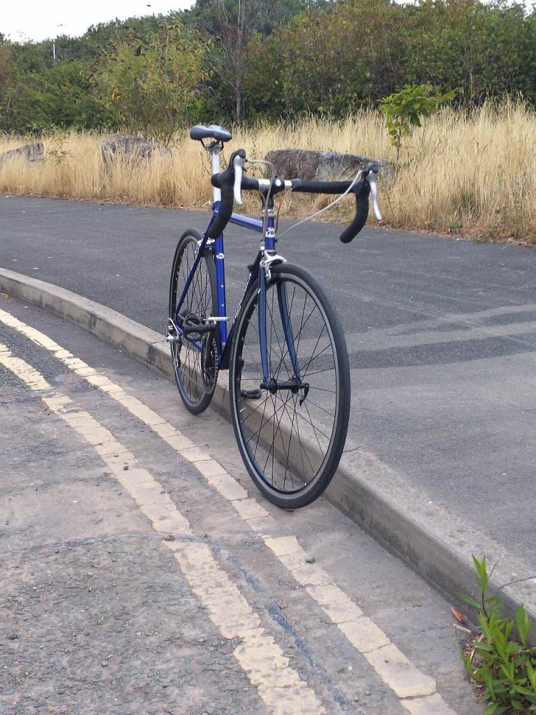 Ridgeback Road Bike. Very Fast and Comfortable! Perfect!