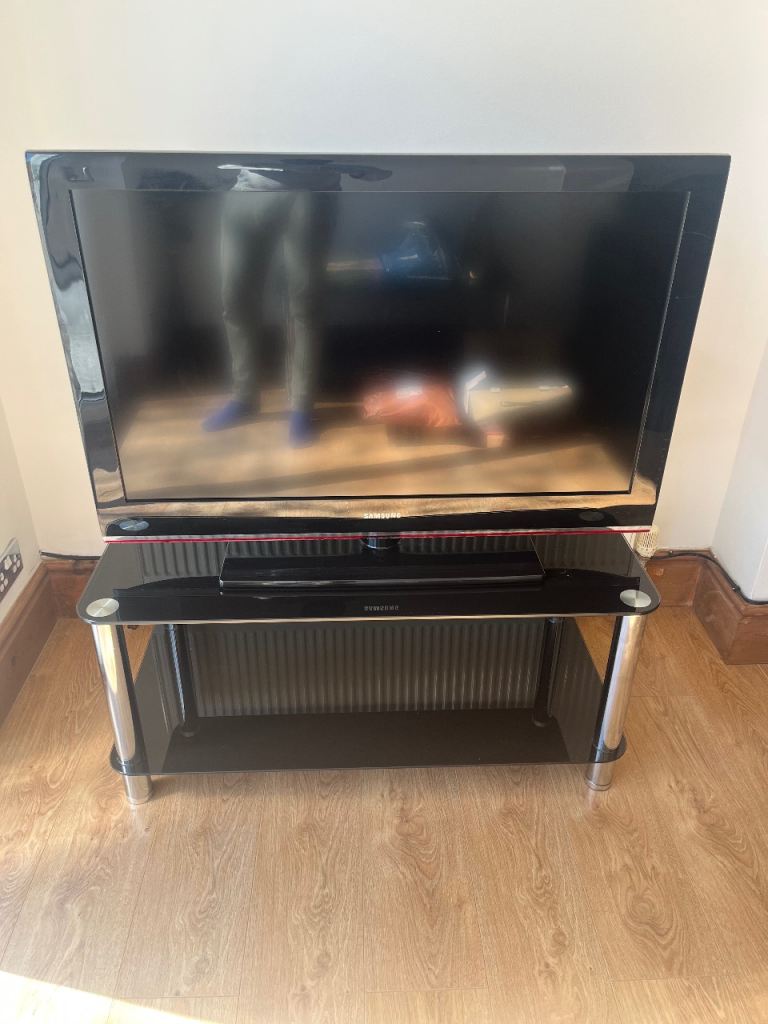 TV Samsung used
