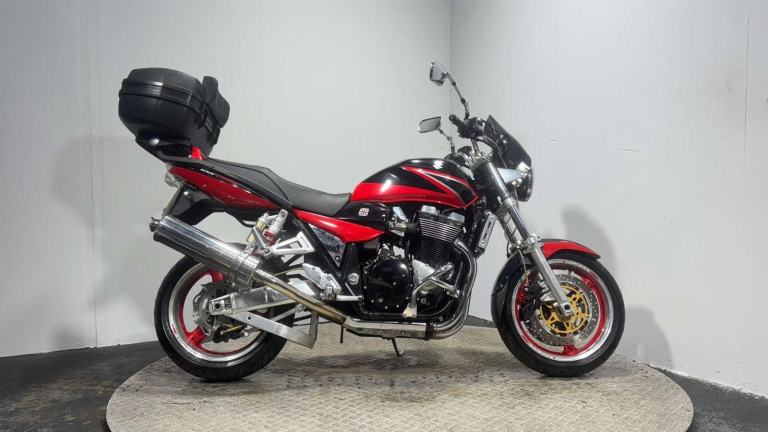 Suzuki GSX1400 2004 ONLY 15K OUTSTANDING CUSTOM CONDITION 1400CC MUSCLE BIKE