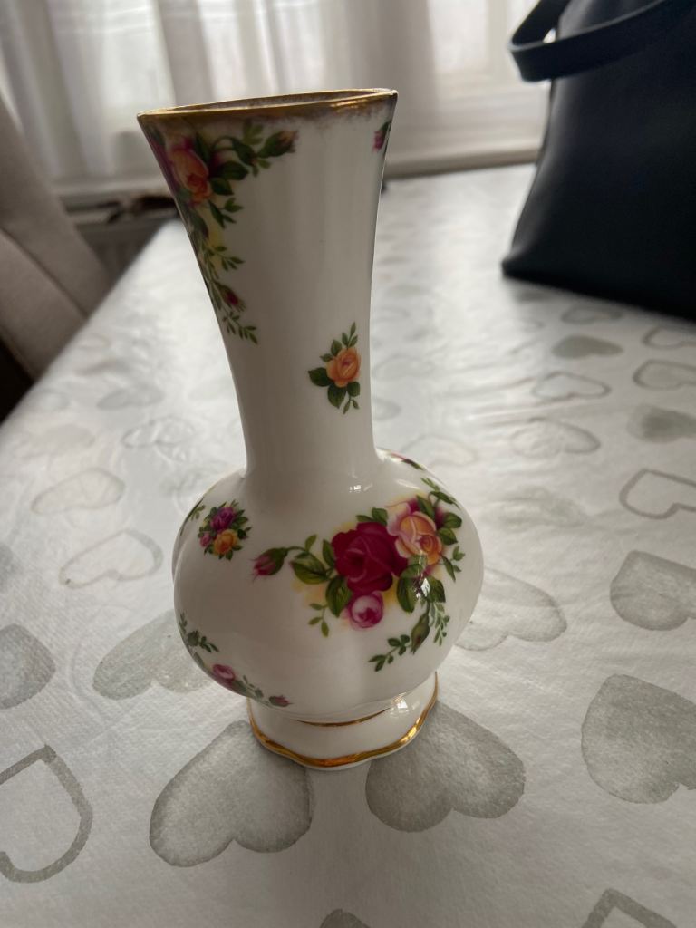 Royal Albert Old country roses