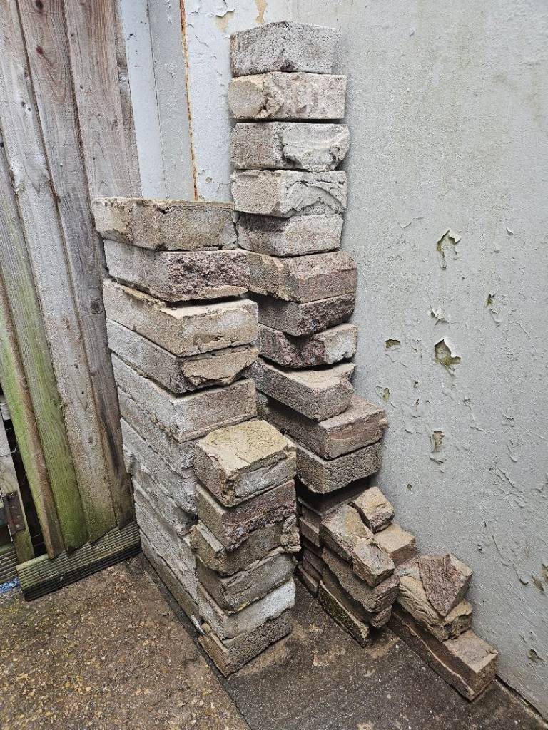 Breeze blocks FREE