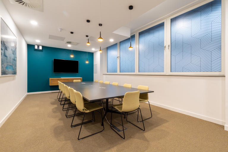 London - EC1M 3JU \ Private Office with 5 Desks, Ready Now