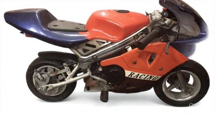 Mini moto in good condition. PENDING 
