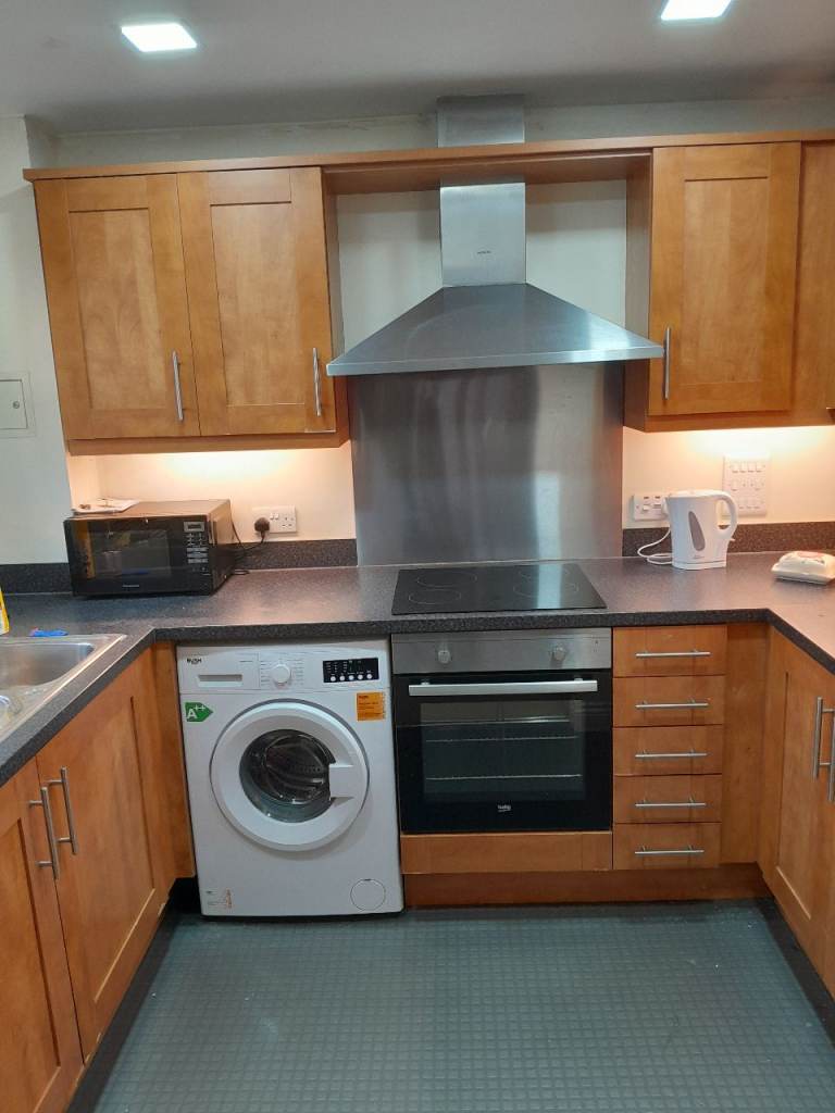 Double room in Barming Maidstone for short term rent female only 