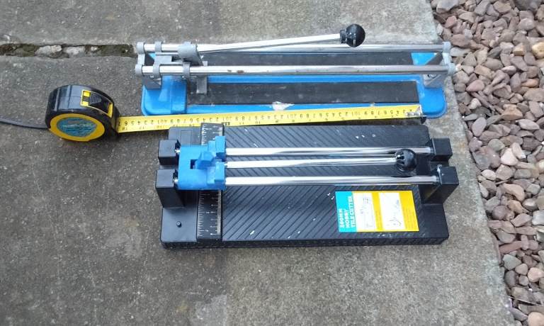 Tile cutters set of 2