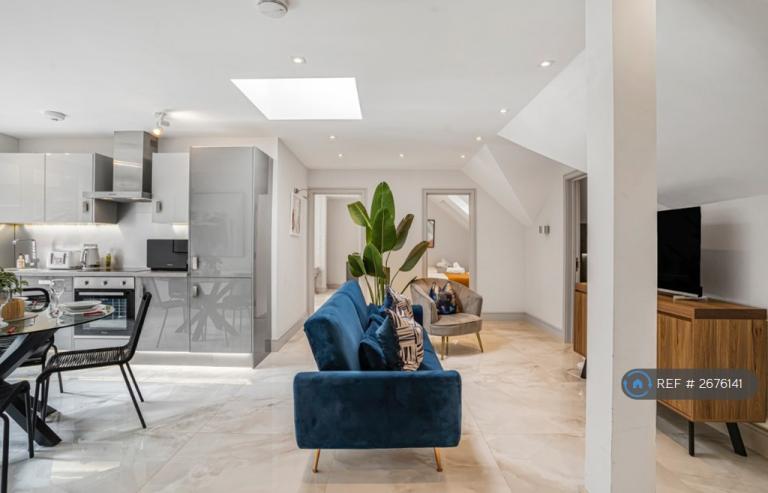 2 bedroom flat in Wembley Park Drive, London, HA9 (2 bed) (#2676141)