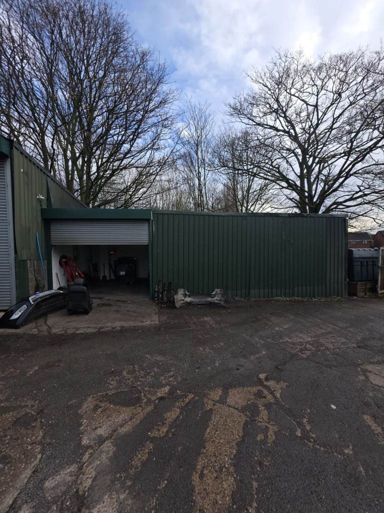 Commercial Unit Available for Rent 