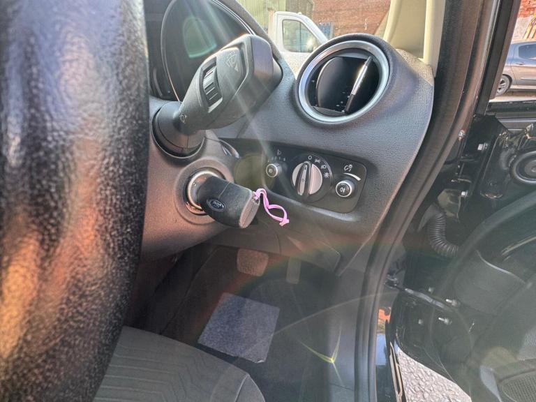 2012 Ford Fiesta 1.6 Titanium 5dr Powershift HATCHBACK Petrol Automatic