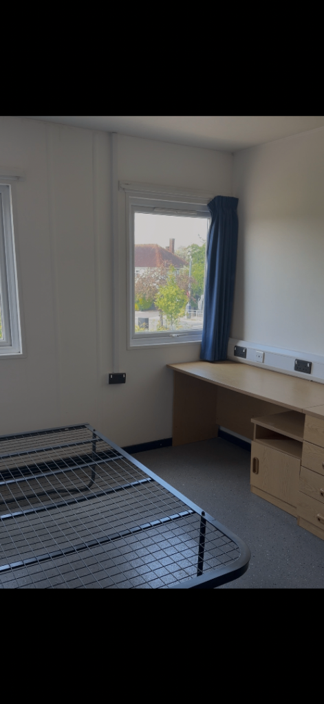 Lovely size one bedroom flat