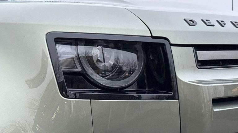  Land Rover Defender 2.0 P300 X-Dynamic SE 90 3dr Auto [6 Seat] SUV Petrol Automatic