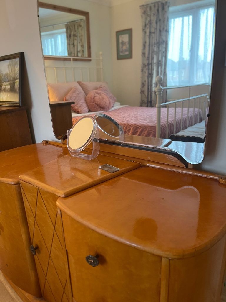 Art Deco dressing table