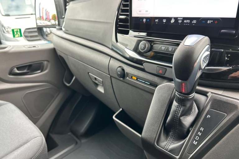 2025 Ford Transit 460 Limited AUTO L4 H3 ELWB High Roof 17 Seat Minibus RWD 2.0 EcoBlue 165ps Min...