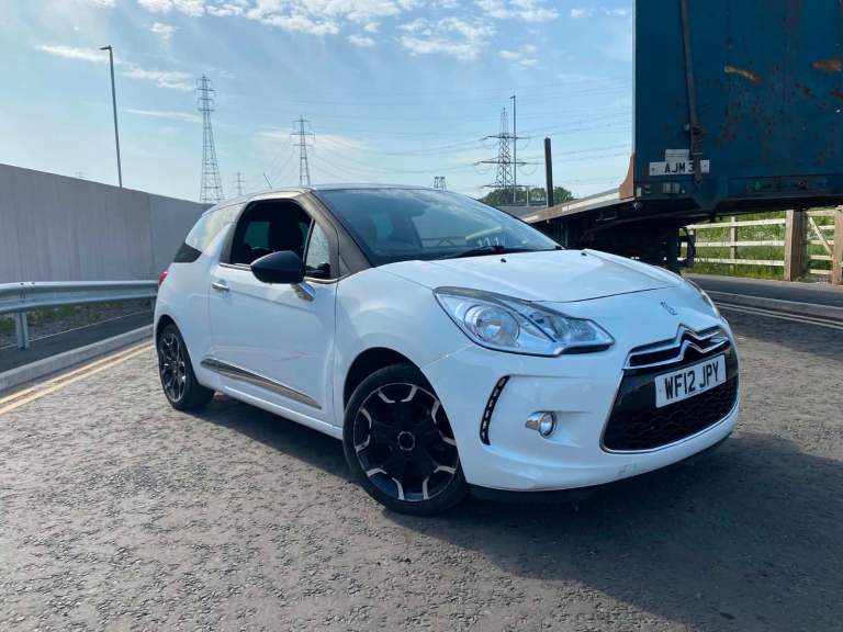 Citroen, DS3, Hatchback, 2012, Manual, 1598 (cc), 3 doors