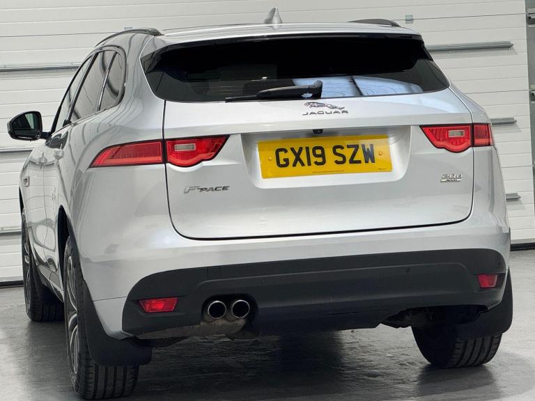 2019 Jaguar F-Pace 2.0 D180 R-Sport SUV 5dr Diesel Auto AWD Euro 6 (s/s) (180 ps) ESTATE Diesel A...
