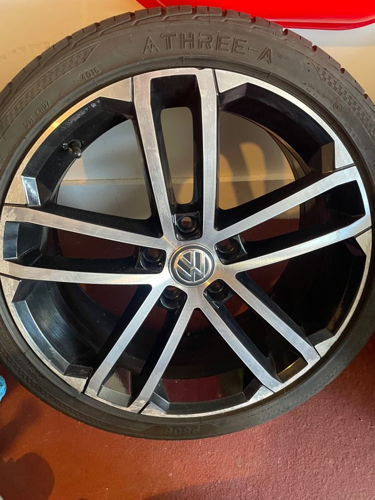 Volkswagen Golf mk7 wheels 