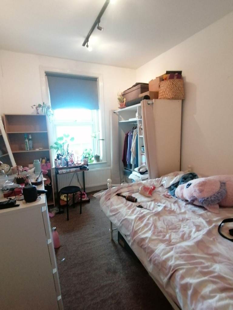 Bright Furnished Double Room 