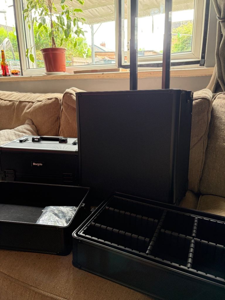 Professional makeup case 