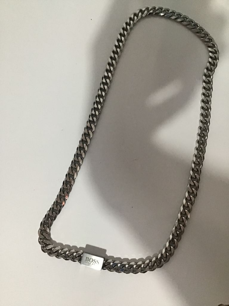 Hugo boss chain 