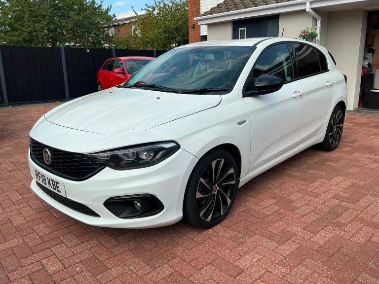 Fiat, TIPO, Hatchback, 2018, Manual, 1368 (cc), 5 doors