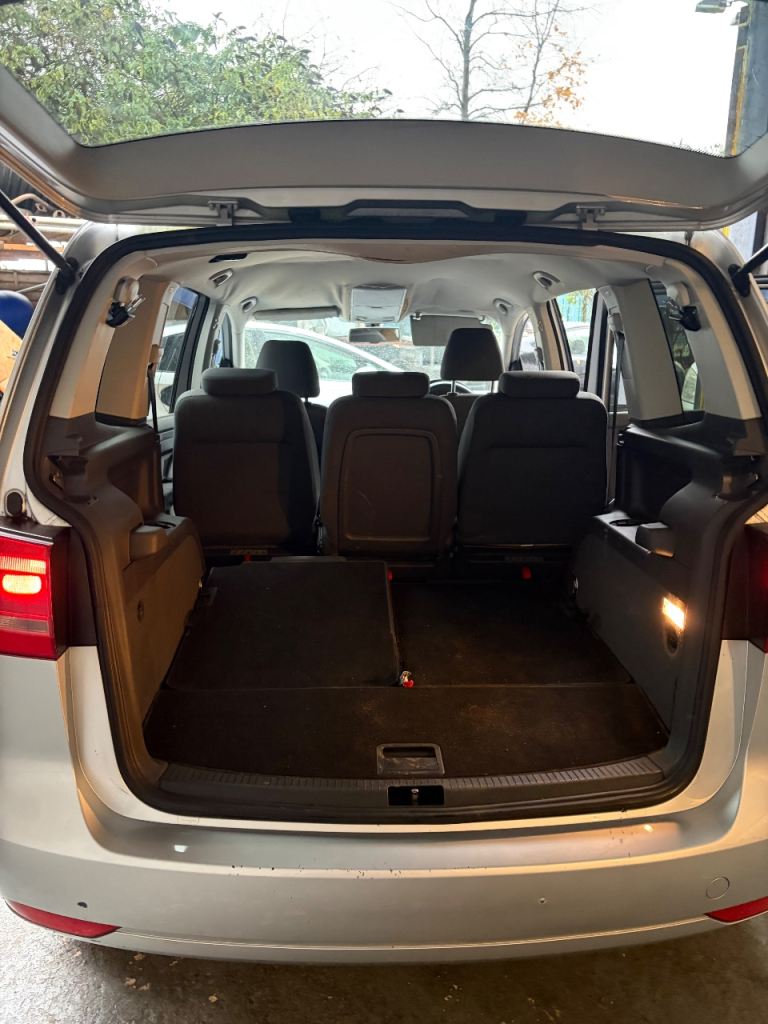 Volkswagen Touran 2011 1.4 Petrol Automatic