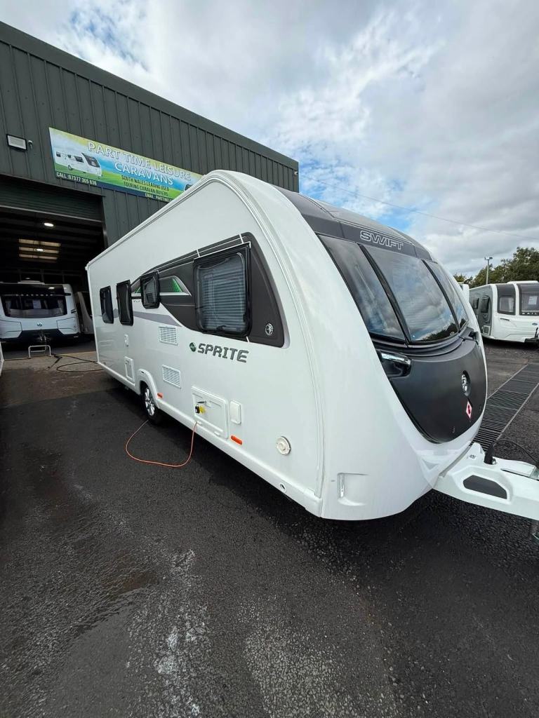 2024 SWIFT SPRITE MAJOR 4EB VOUGE EDITION - 4 BERTH CARAVAN 