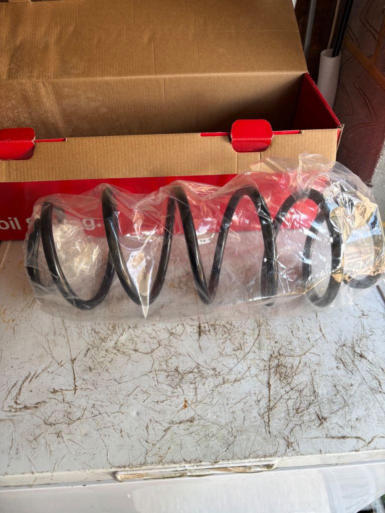 Peugeot 207 front coil spring