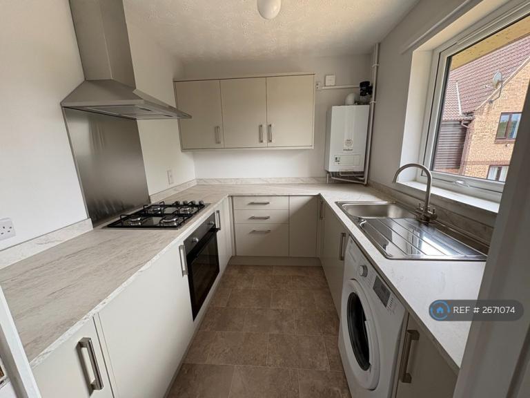 2 bedroom flat in Dalrymple Way, Norwich, NR6 (2 bed) (#2671074)