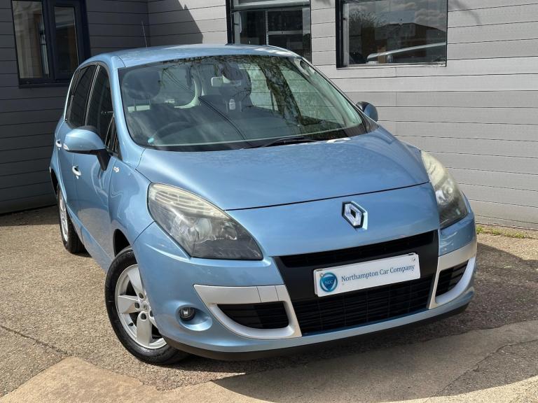 2011 Renault Scenic 1.5 dCi Dynamique TomTom Euro 5 5dr MPV Diesel Manual