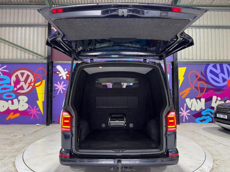 2018 Volkswagen Transporter 2.0 BiTDI BMT 204 Highline Kombi Van 4MOTION DSG Crew Van Diesel Auto...