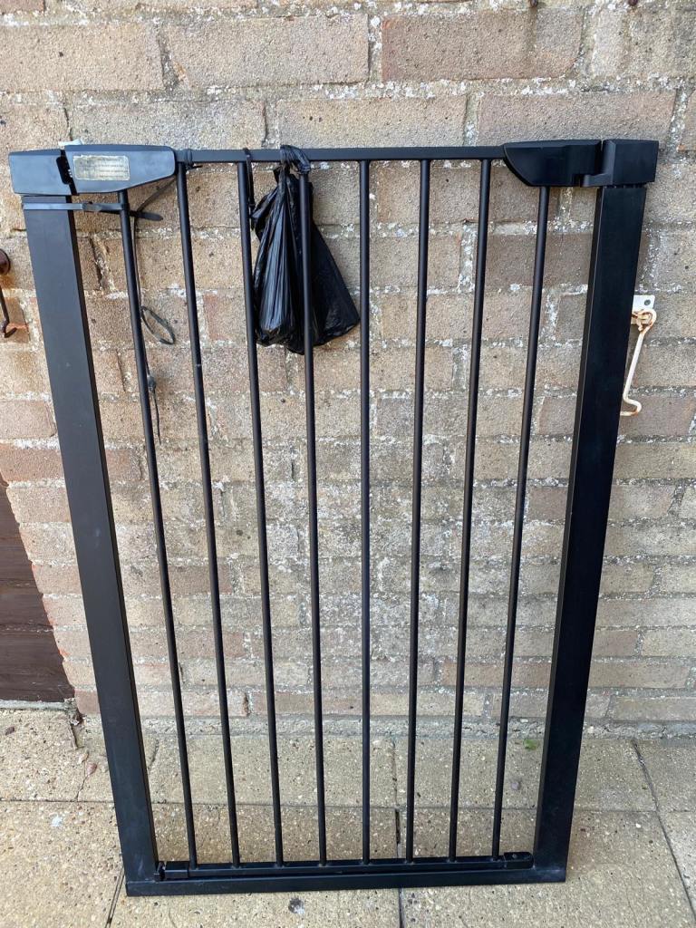 Extra Tall pressure Fit Pet Gate