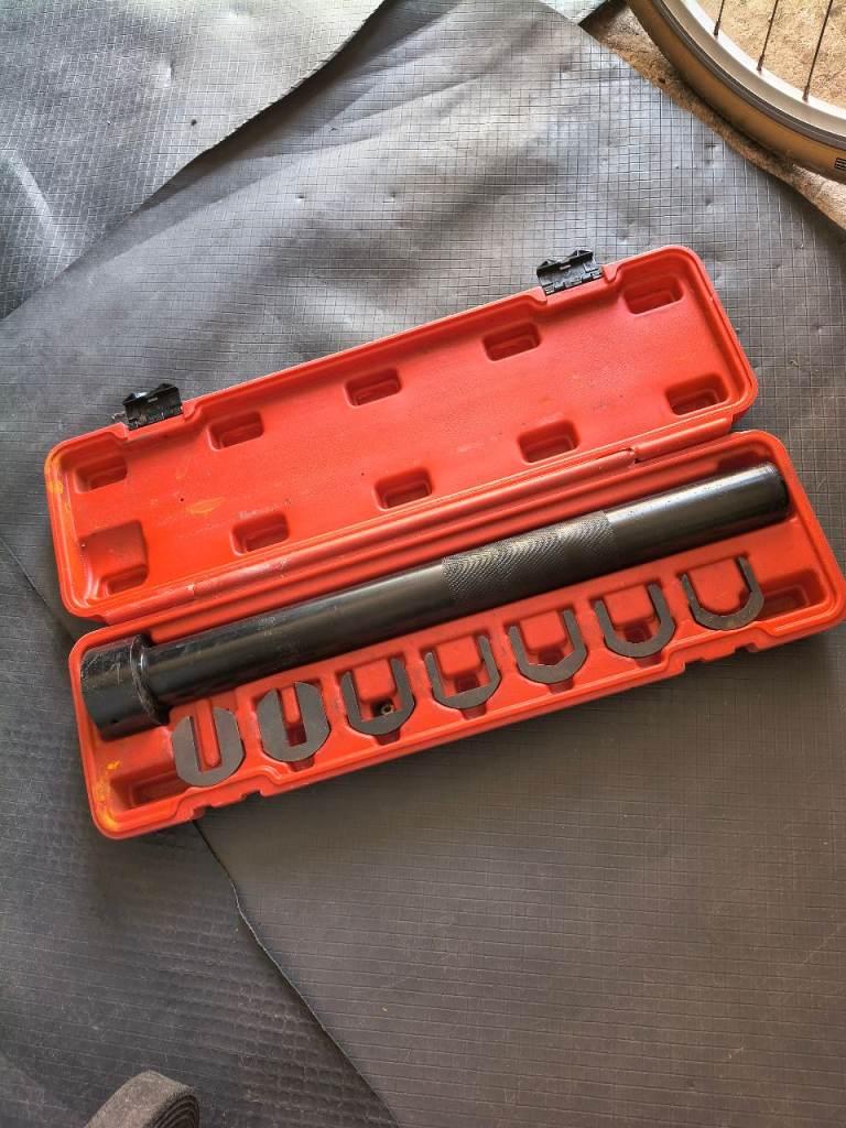 Inner Tie Rod Tool Kit with Adapters in Carry Case