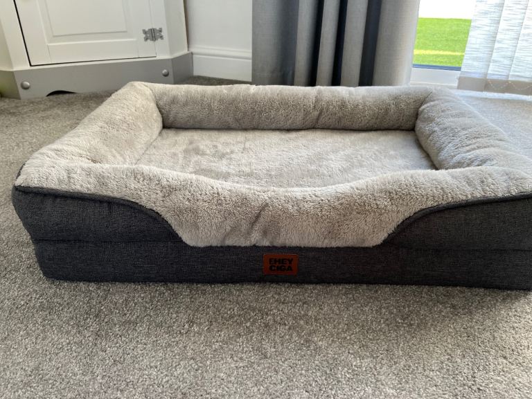 Orthopaedic dog bed grey medium ehey ciga excellent condition 