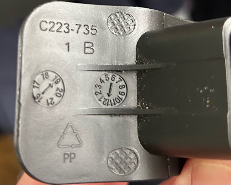 Reduced - Cybex Aton 5 Car Seat and Base (includes isofix clips)