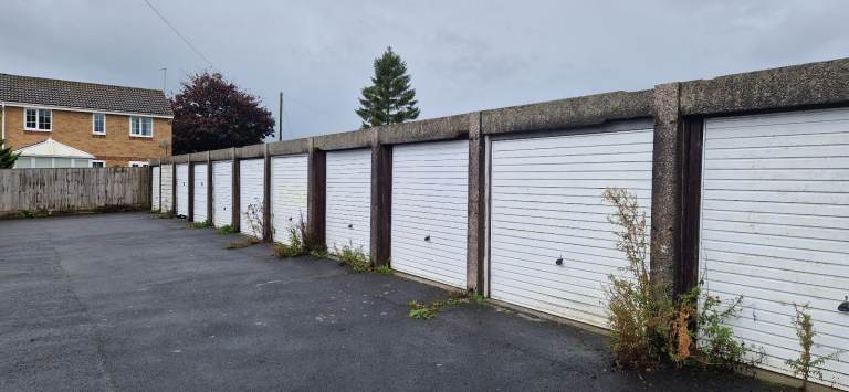 Garage/Parking/Storage to rent: Reids Piece (r/o No 38), Purton, Swindon, SN5 4AZ - GATED SITE