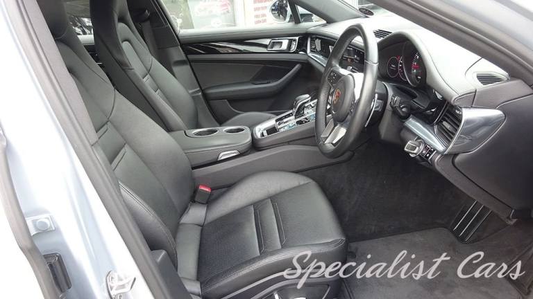2017 Porsche Panamera 3.0 V6 4 Saloon 5dr Petrol PDK 4WD Euro 6 (s/s) (330 ps) Hatchback Petrol A...
