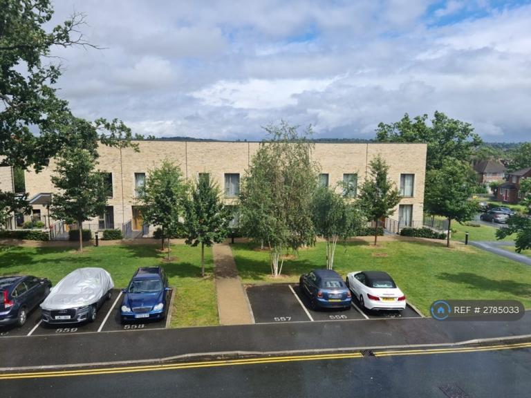 4 bedroom house in Lacey Drive, London, HA8 (4 bed) (#2785033)