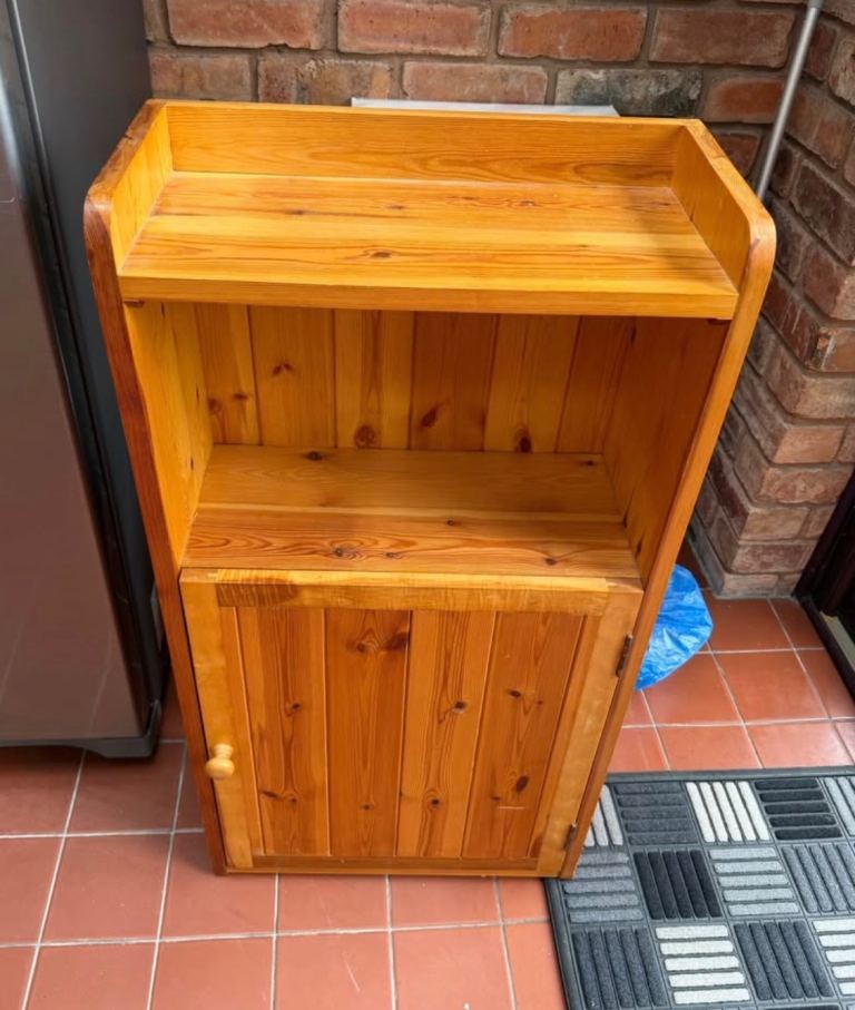 Wooden Storage Unit / Bookcase – Good Condition