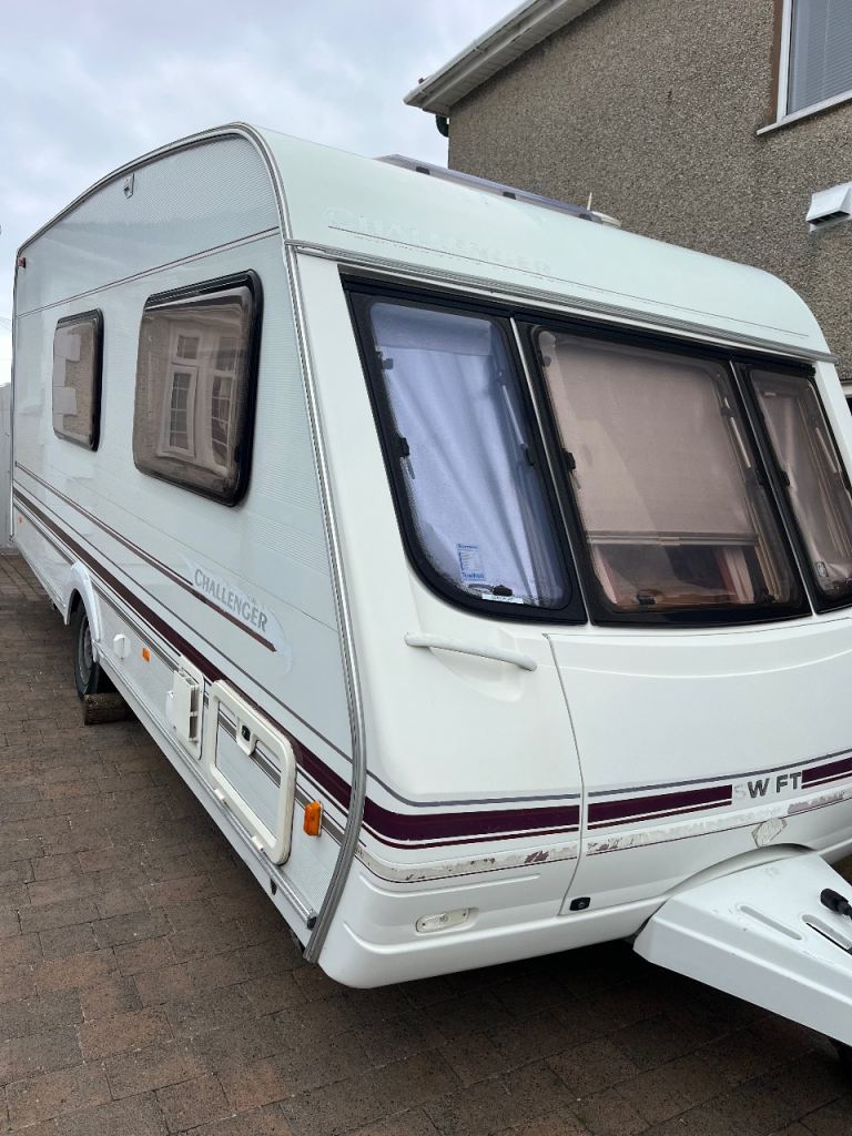 Swift Challenger 520 SE – 2001 4 berth