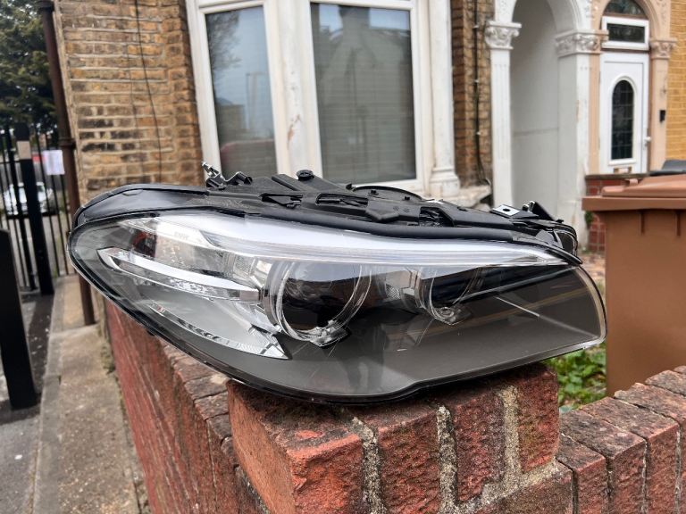 Bmw 5 Series F10 lci headlight driver right