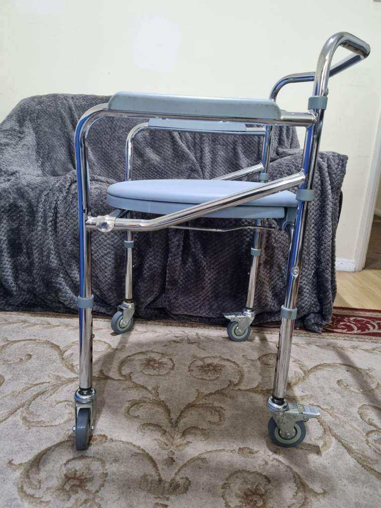 Height Adjustable Foldable Commode Chair with Wheels – £50