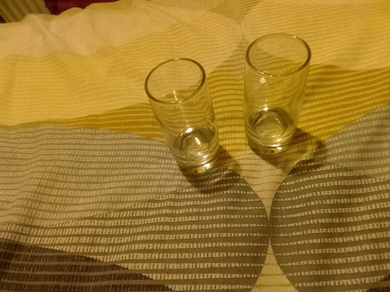 Vintage very collectable pair of 1960/70s quality heavy triple shot glasses 