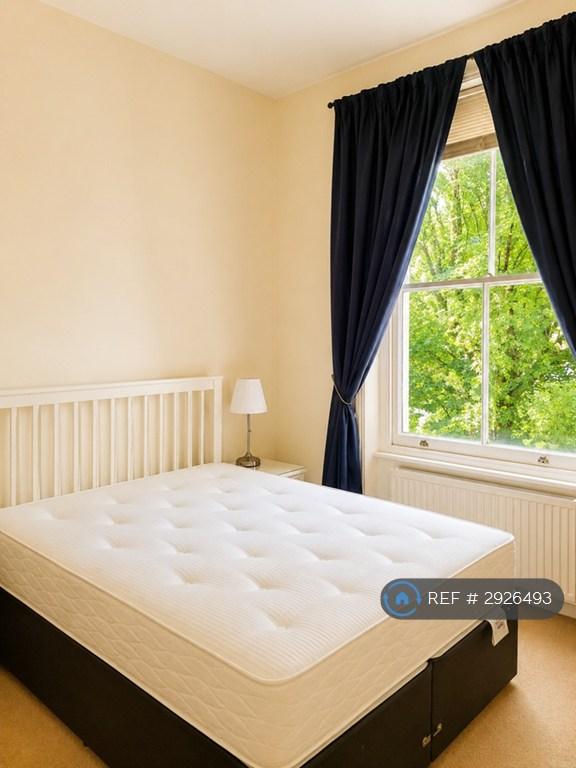 1 bedroom flat in Kempsford Gardens, London, SW5 (1 bed) (#2926493)
