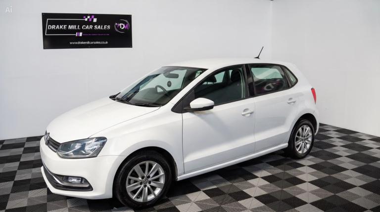 VOLKSWAGEN POLO 1.2 TSI BlueMotion Tech Match Edition 2015